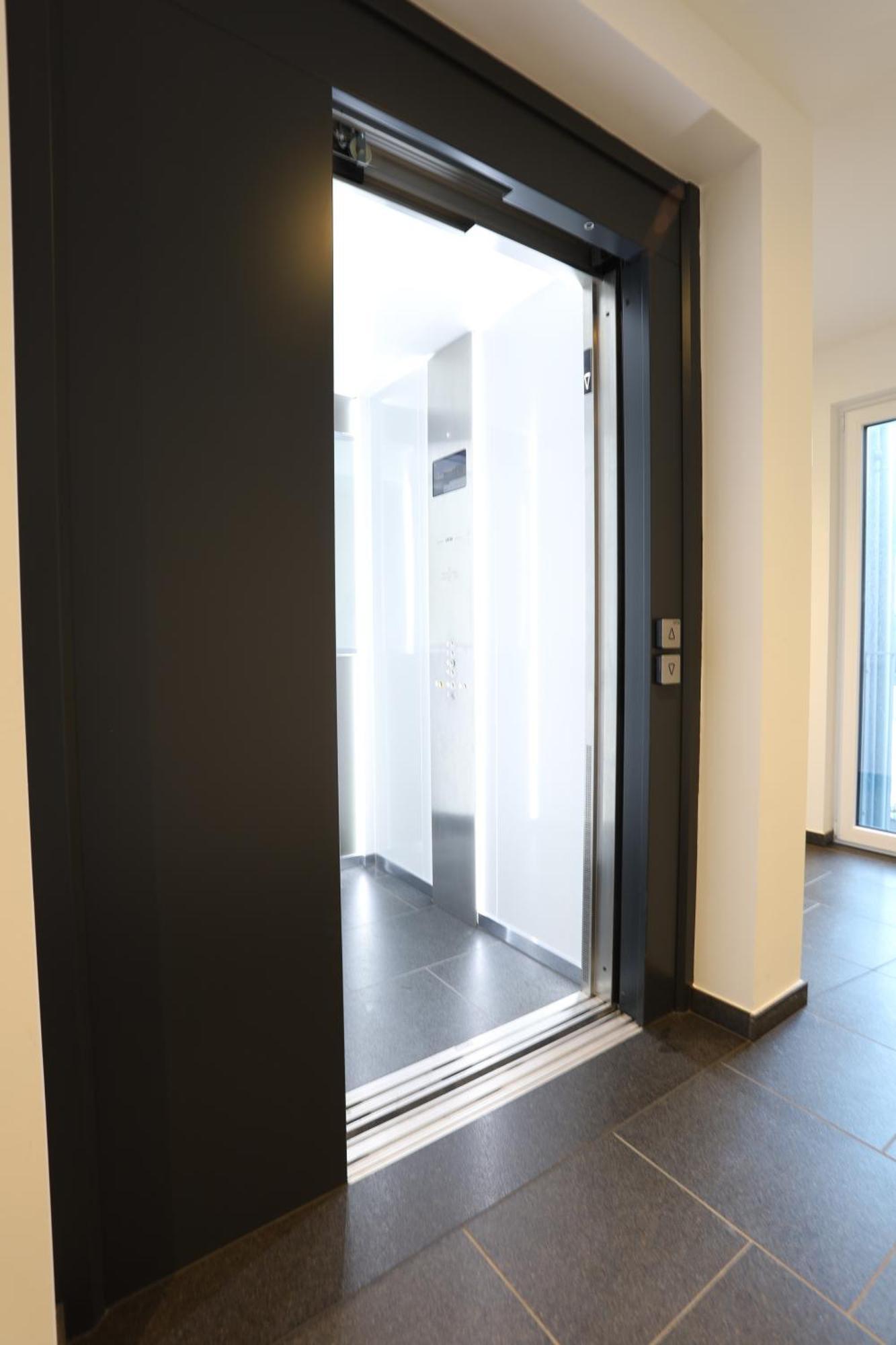 Apartment "New York" In Erftstadt - 3 Zimmer & 91Qm - Nahe Koeln, Messe, Phantasialand & Bonn - Familienurlaub Oder Business Trip エクステリア 写真